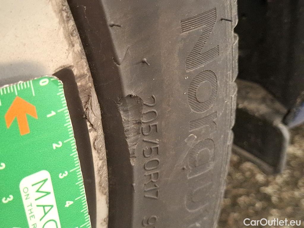  Renault  Megane  IV Berline 5 ptes. Techno 1.5 dCi 115CV BVA7 E6d #13