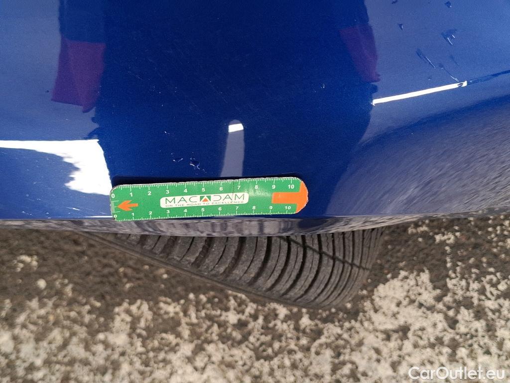  Renault  Megane  IV Berline 5 ptes. Techno 1.5 dCi 115CV BVA7 E6d #26