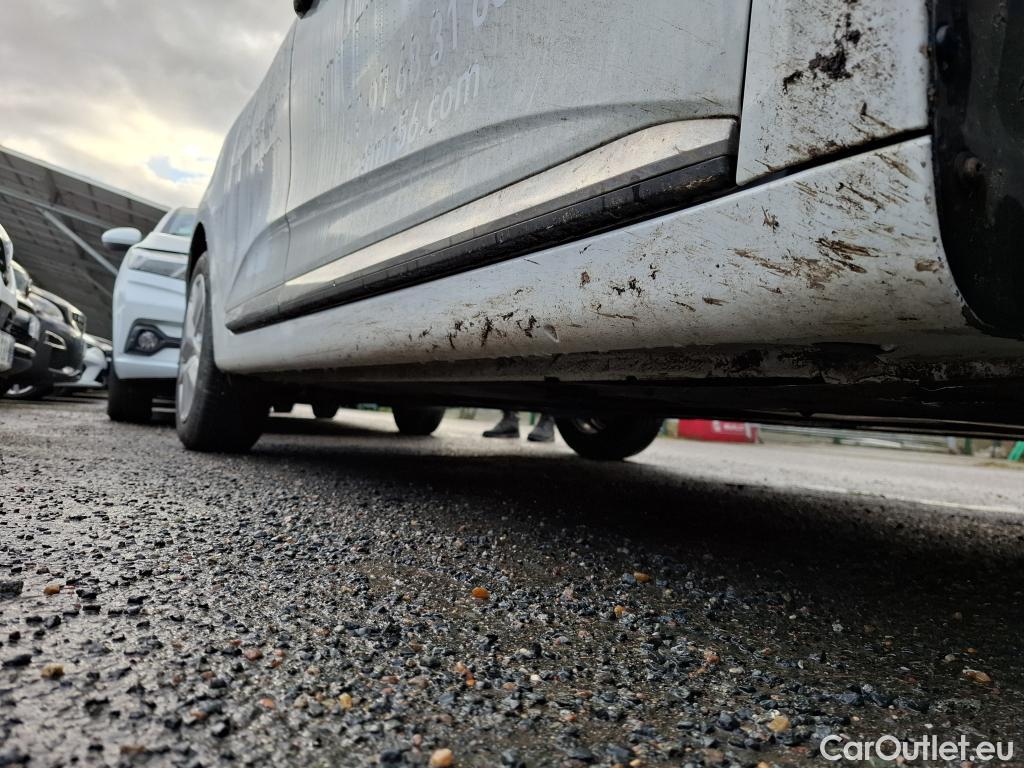  Renault  Clio  V Business 1.0 SCe 65CV BVM5 E6d #14