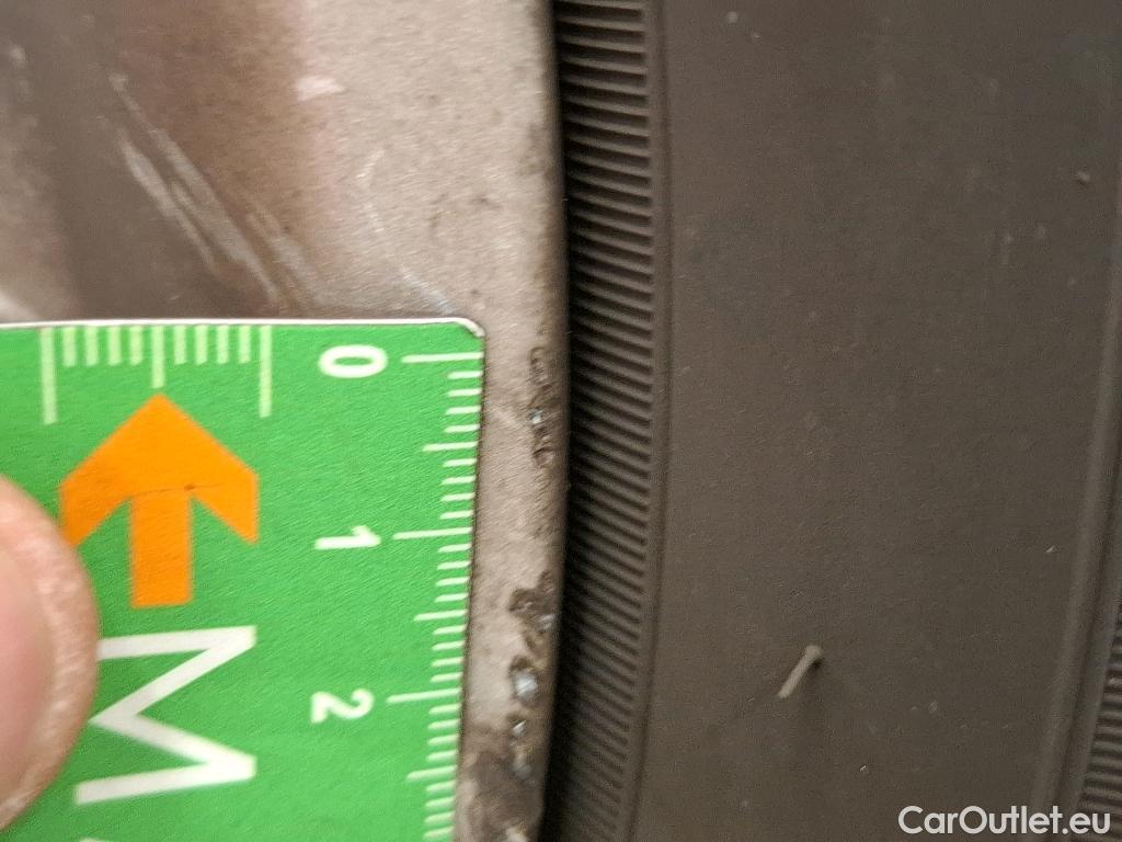  Peugeot  5008  Active Business 1.5 HDi 130CV BVM6 7 Sieges E6dT #76