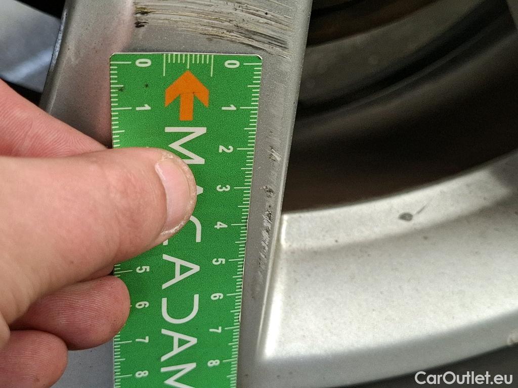  Peugeot  5008  Active Business 1.5 HDi 130CV BVM6 7 Sieges E6dT #86