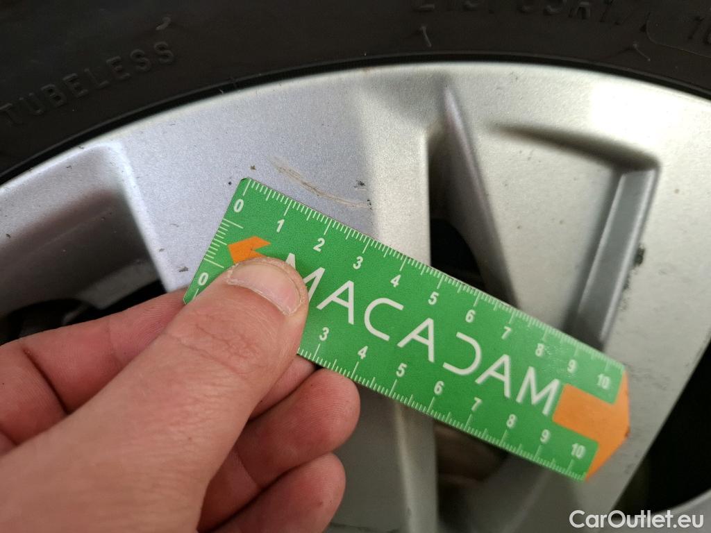  Peugeot  5008  Active Business 1.5 HDi 130CV BVM6 7 Sieges E6dT #84