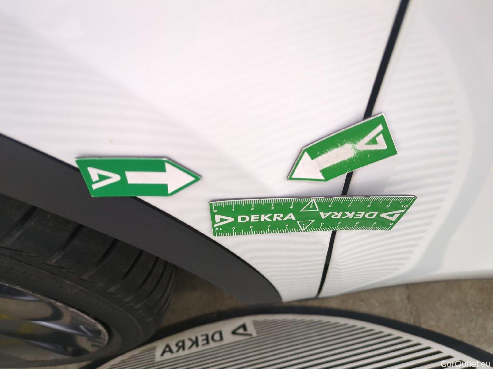  Tesla  Model Y TESLA  / 2020 / 5P / SUV Performance Dual Motor AWD #23