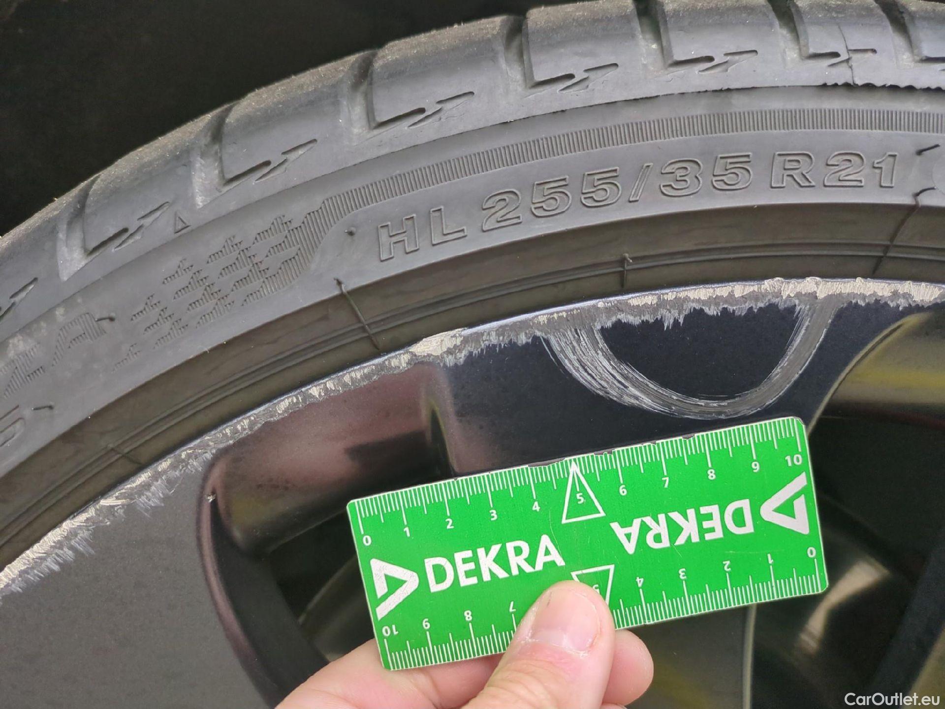  Tesla  Model Y TESLA  / 2020 / 5P / SUV Performance Dual Motor AWD #2