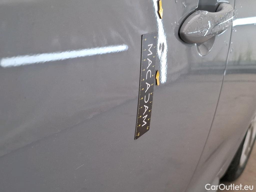  Toyota  Corolla TOYOTA  5p Berline Hybride 122h Dynamic Business #41