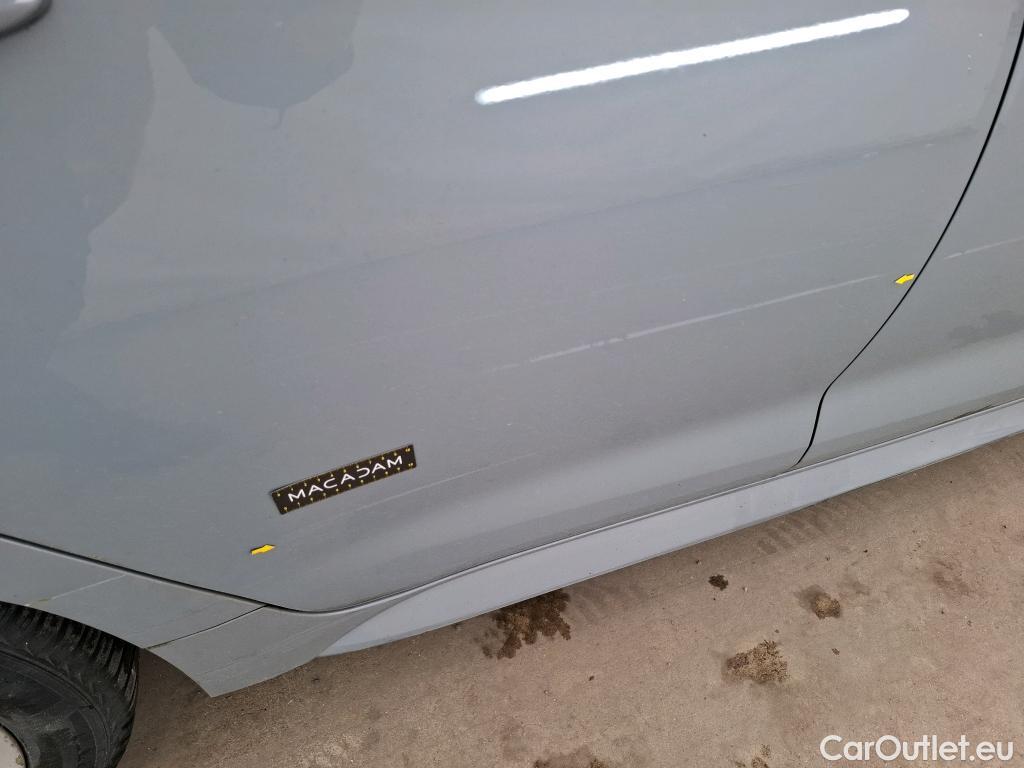  Toyota  Corolla TOYOTA  5p Berline Hybride 122h Dynamic Business #46