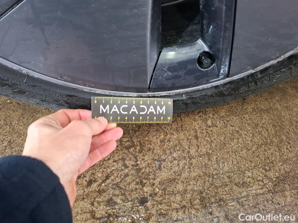  Tesla  Model 3 TESLA  / 2018 / 4P / Berline Propulsion / VO RECONDITIONNE / PHOTOS AVANT RECONDITIONNEMENT
 #7