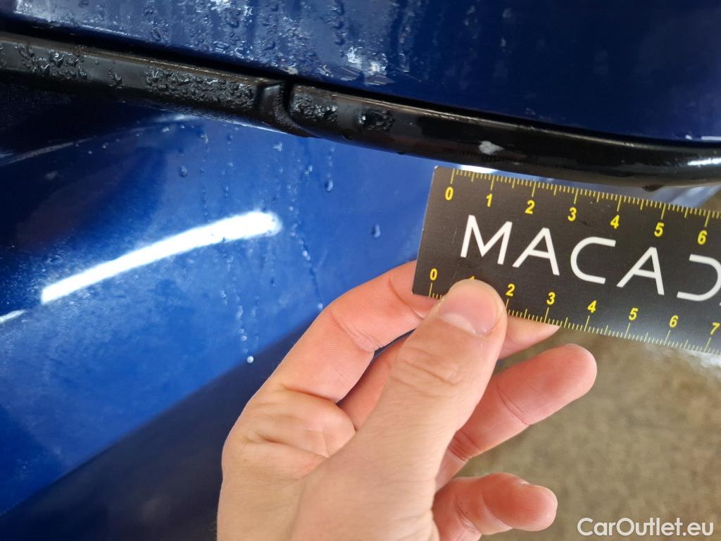  Tesla  Model 3 TESLA  / 2018 / 4P / Berline Propulsion / VO RECONDITIONNE / PHOTOS AVANT RECONDITIONNEMENT
 #20