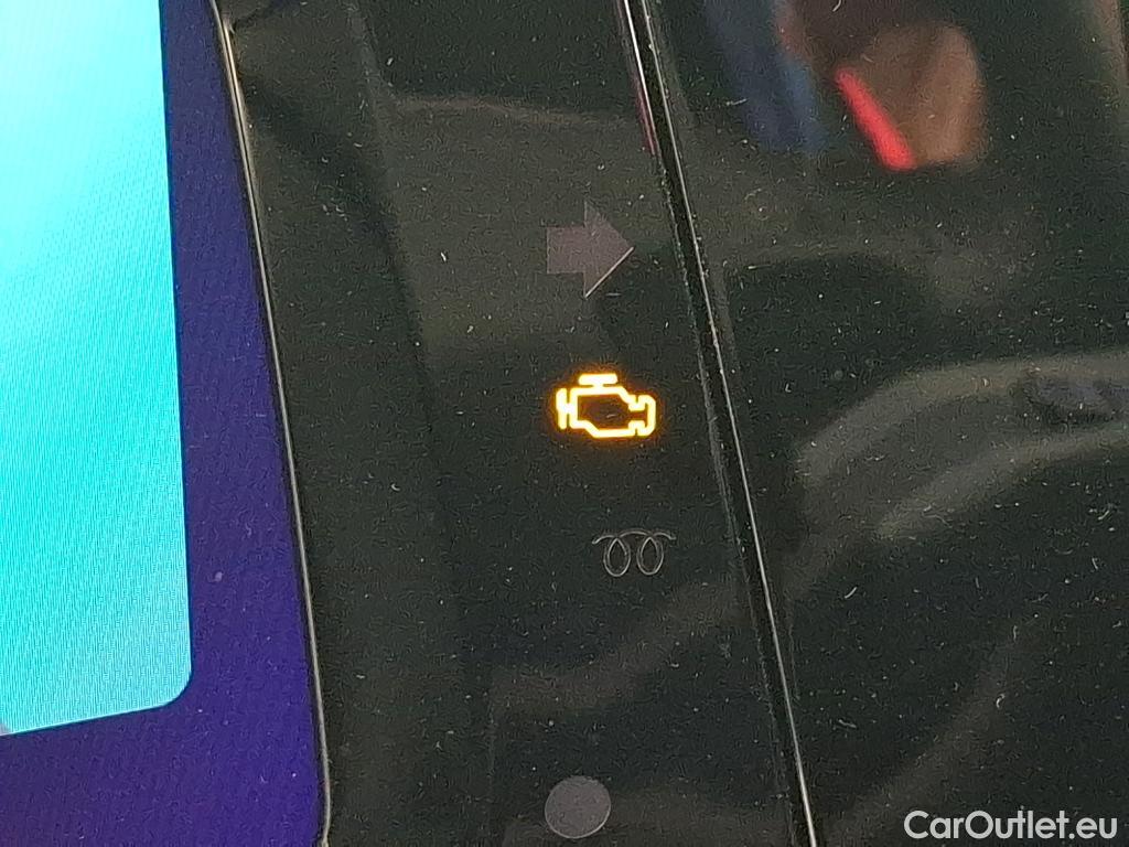  Volkswagen  Golf  / 2020 / 5P / Berline 2.0 TDI SCR 115 DSG7 LIFE BUSINESS #9