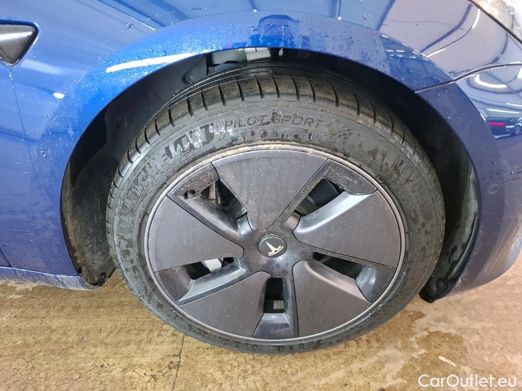  Tesla  Model 3 TESLA  / 2018 / 4P / Berline Propulsion / VO RECONDITIONNE / PHOTOS AVANT RECONDITIONNEMENT
 #9