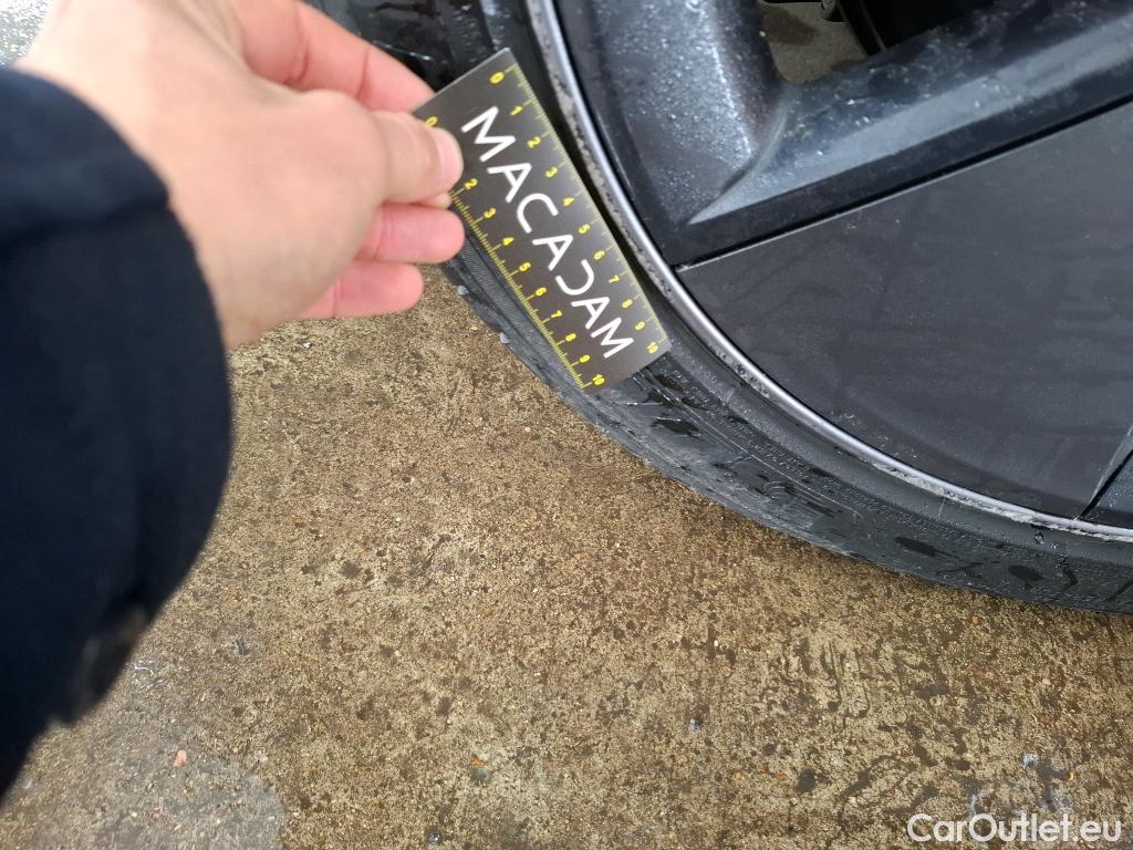  Tesla  Model 3 TESLA  / 2018 / 4P / Berline Propulsion / VO RECONDITIONNE / PHOTOS AVANT RECONDITIONNEMENT
 #6