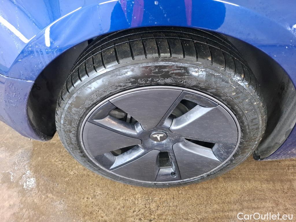  Tesla  Model 3 TESLA  / 2018 / 4P / Berline Propulsion / VO RECONDITIONNE / PHOTOS AVANT RECONDITIONNEMENT
 #3