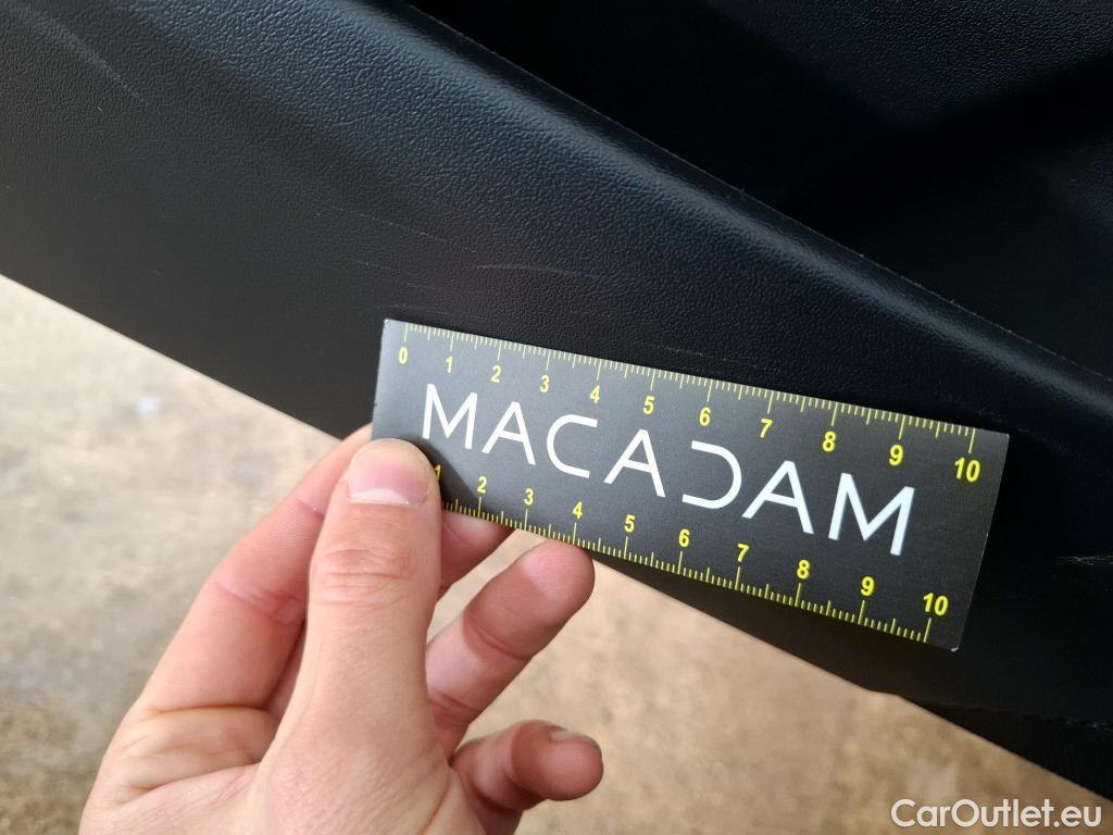  Tesla  Model 3 TESLA  / 2018 / 4P / Berline Propulsion / VO RECONDITIONNE / PHOTOS AVANT RECONDITIONNEMENT
 #17