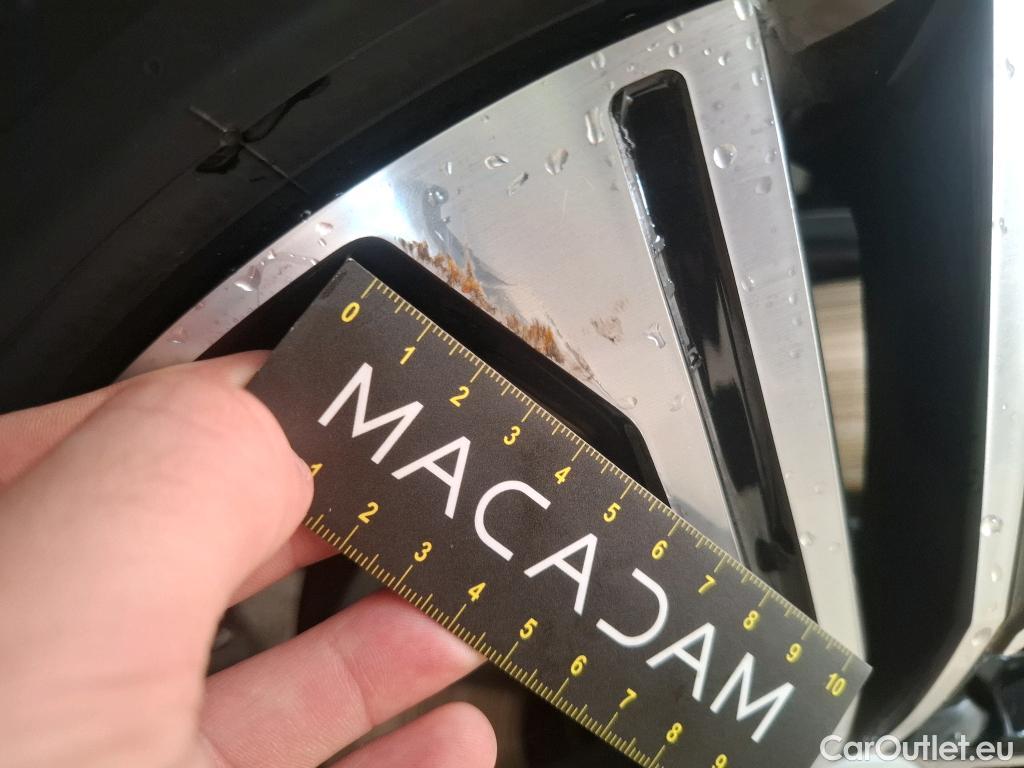  Volvo  XC 40 VOLVO XC40 2017 5P SUV Recharge T5 262 DCT7 Inscription #28