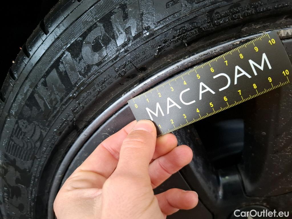  Tesla  Model 3 TESLA  / 2018 / 4P / Berline Propulsion / VO RECONDITIONNE / PHOTOS AVANT RECONDITIONNEMENT
 #13