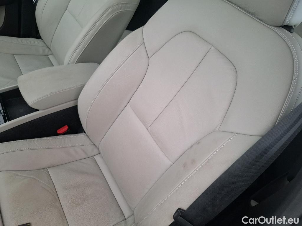  Volvo  XC 40 VOLVO XC40 2017 5P SUV Recharge T5 262 DCT7 Inscription #48