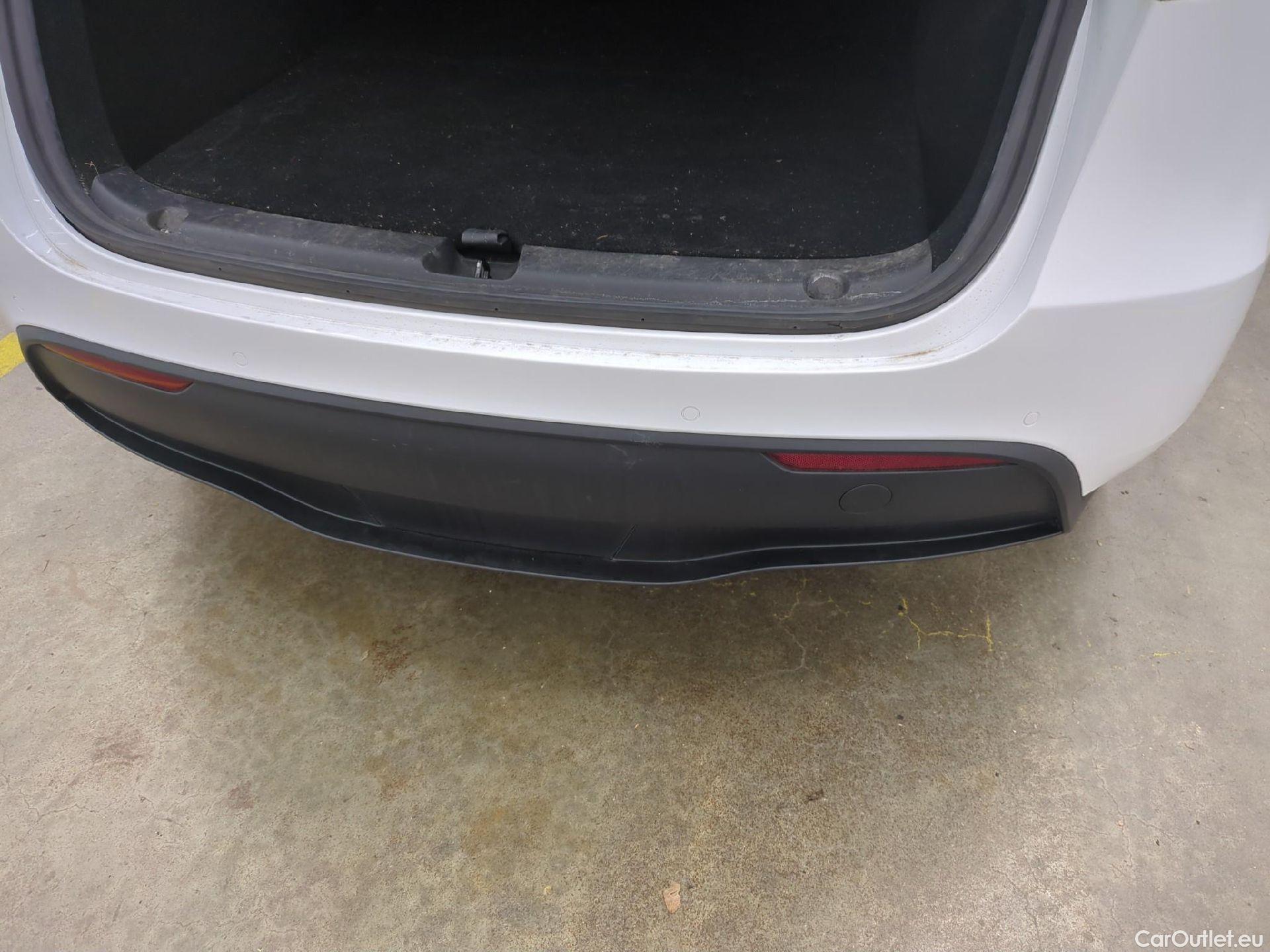  Tesla  Model Y TESLA  / 2020 / 5P / SUV Performance Dual Motor AWD #29