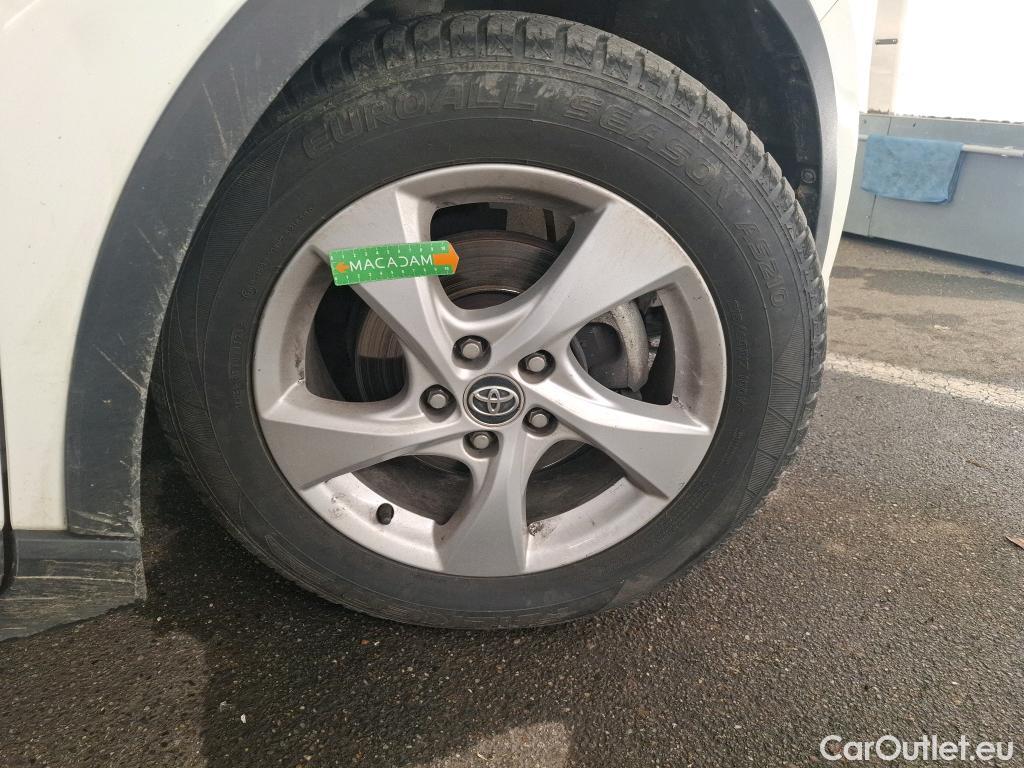  Toyota  C-HR TOYOTA  5p SUV 1.8 HYBRIDE 122 DYNAMIC #19