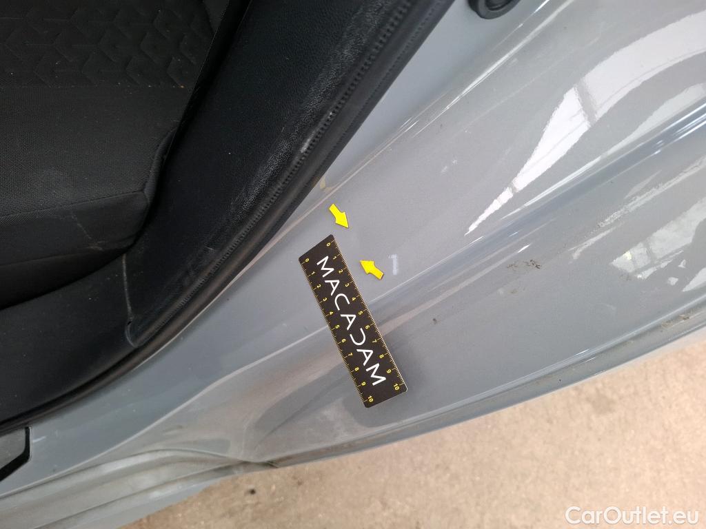  Toyota  Corolla TOYOTA  5p Berline Hybride 122h Dynamic Business #71