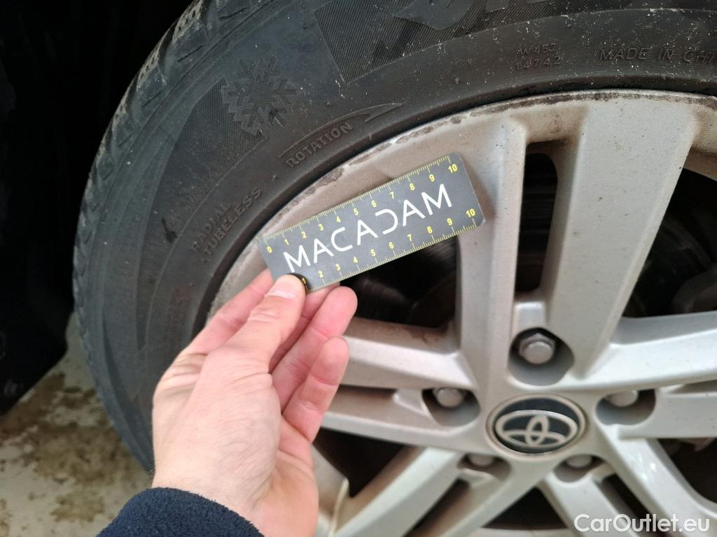  Toyota  Corolla TOYOTA  5p Berline Hybride 122h Dynamic Business #35