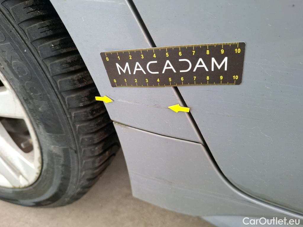  Toyota  Corolla TOYOTA  5p Berline Hybride 122h Dynamic Business #49