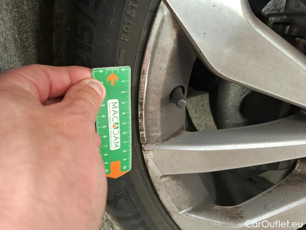  Volkswagen  T-ROC VOLKSWAGEN  / 2021 / 5P / SUV 1.5 TSI 150 EVO STYLE DSG7 #10