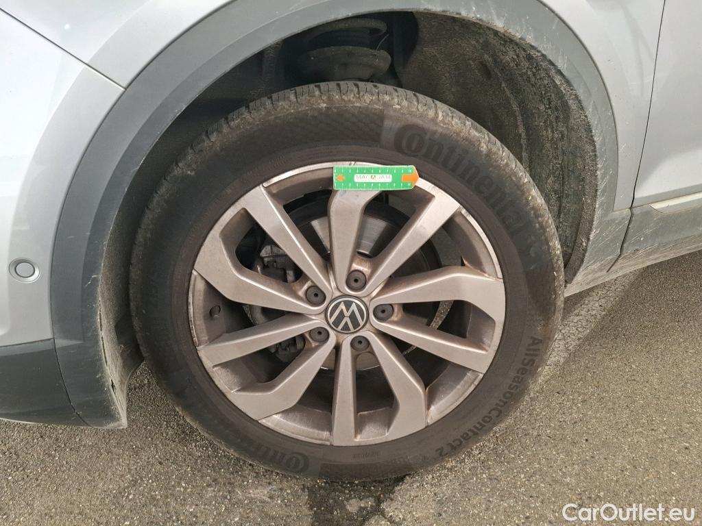  Volkswagen  T-ROC VOLKSWAGEN  / 2021 / 5P / SUV 1.5 TSI 150 EVO STYLE DSG7 #9