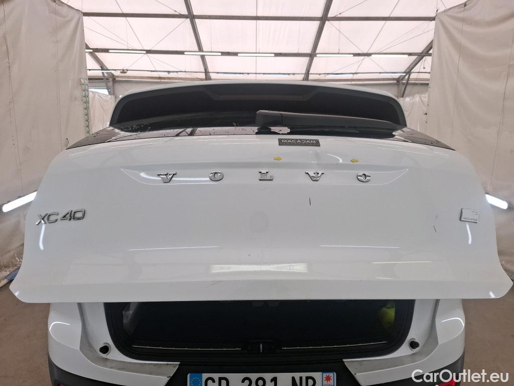  Volvo  XC 40 VOLVO XC40 2017 5P SUV Recharge T5 262 DCT7 Inscription #1