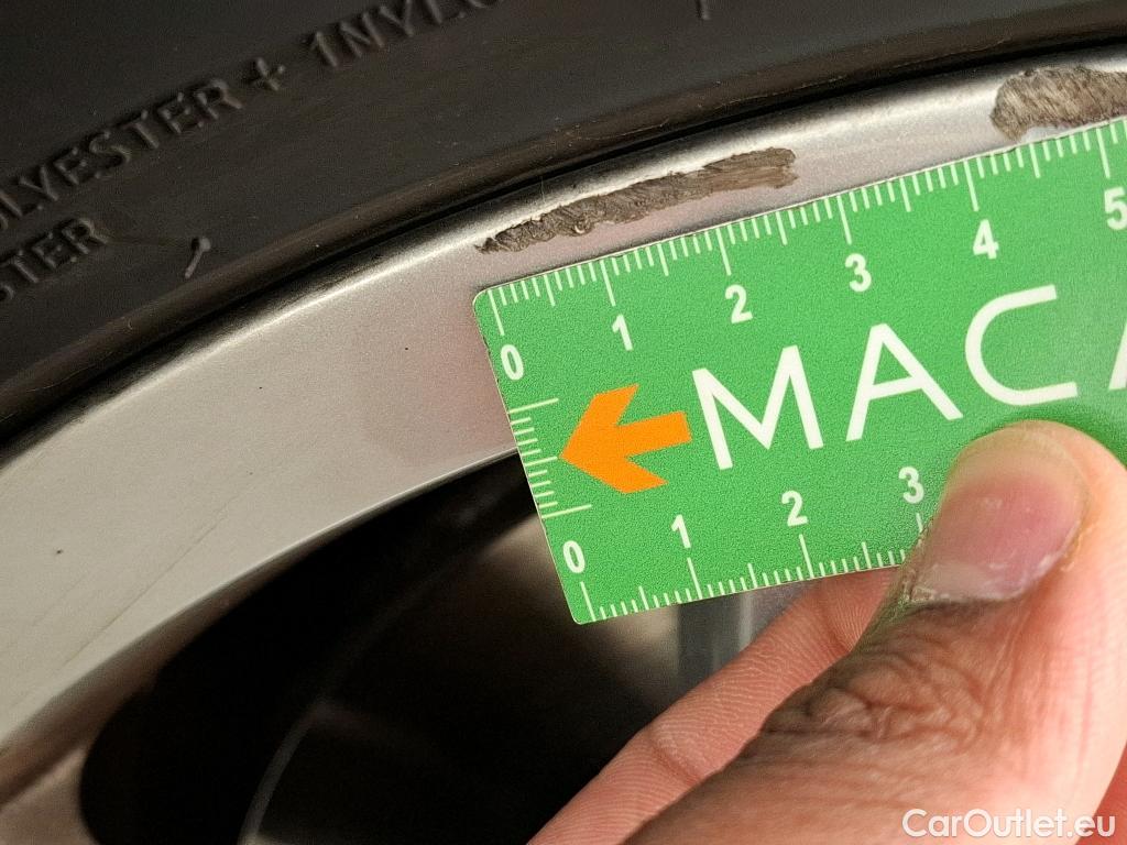  Volkswagen  Golf  / 2020 / 5P / Berline 2.0 TDI SCR 115 DSG7 LIFE BUSINESS #7