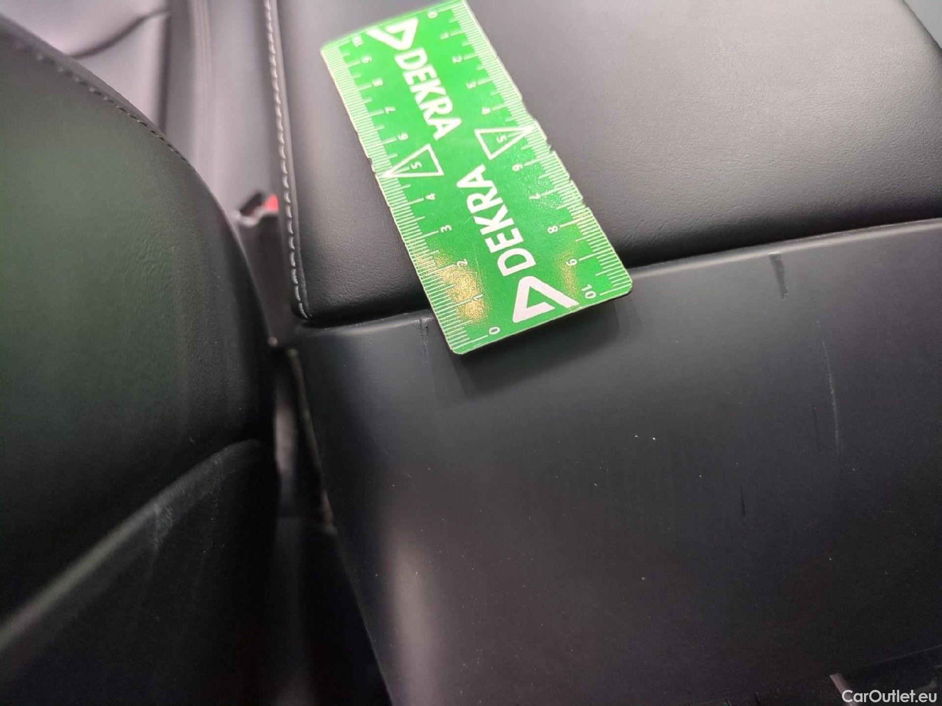  Tesla  Model Y TESLA  / 2020 / 5P / SUV Performance Dual Motor AWD #8