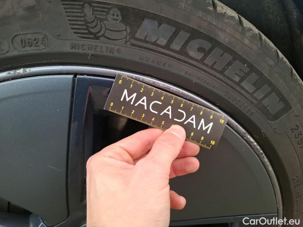  Tesla  Model 3 TESLA  / 2018 / 4P / Berline Propulsion #24