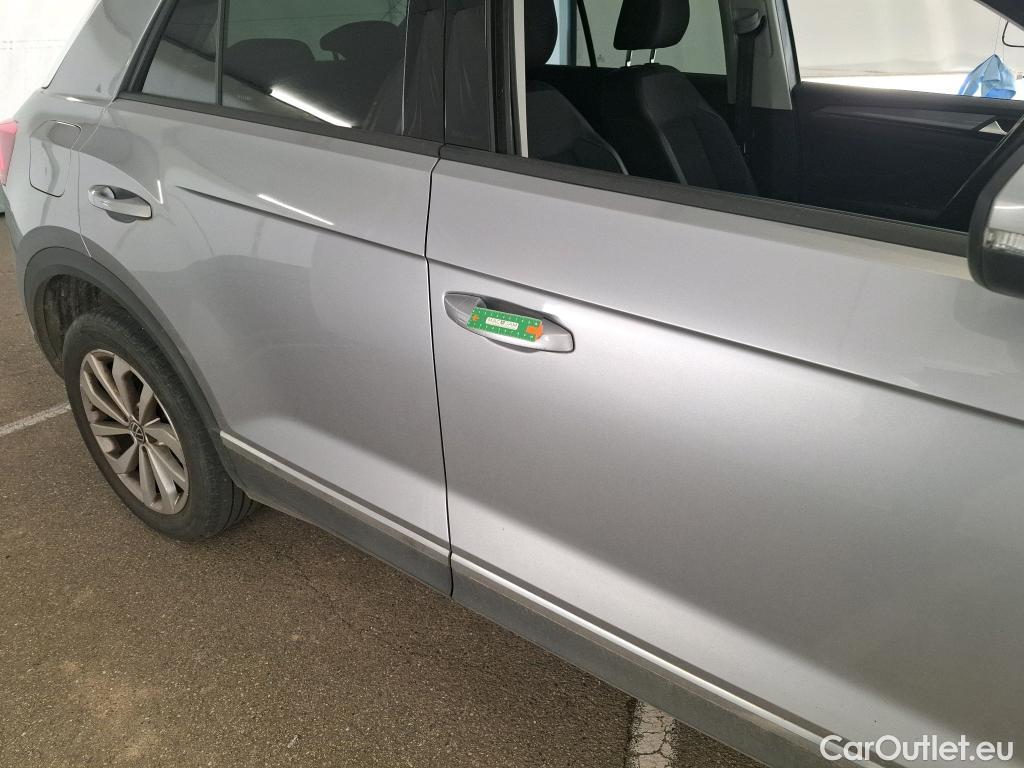  Volkswagen  T-ROC VOLKSWAGEN  / 2021 / 5P / SUV 1.5 TSI 150 EVO STYLE DSG7 #15