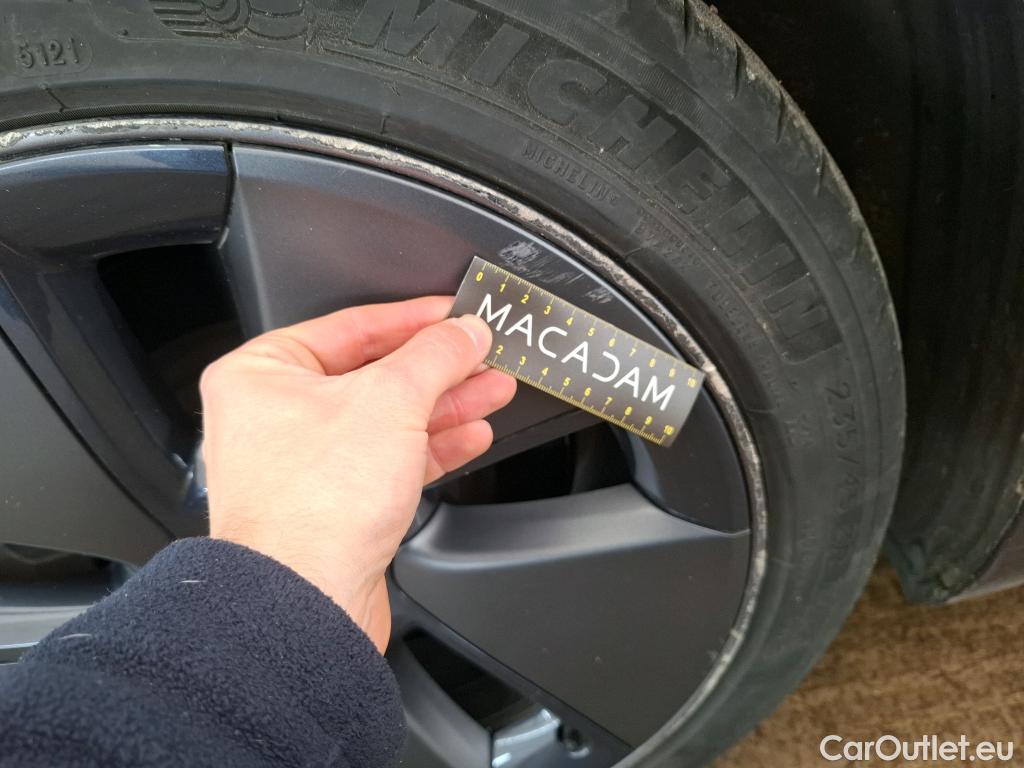  Tesla  Model 3 TESLA  / 2018 / 4P / Berline Propulsion #35