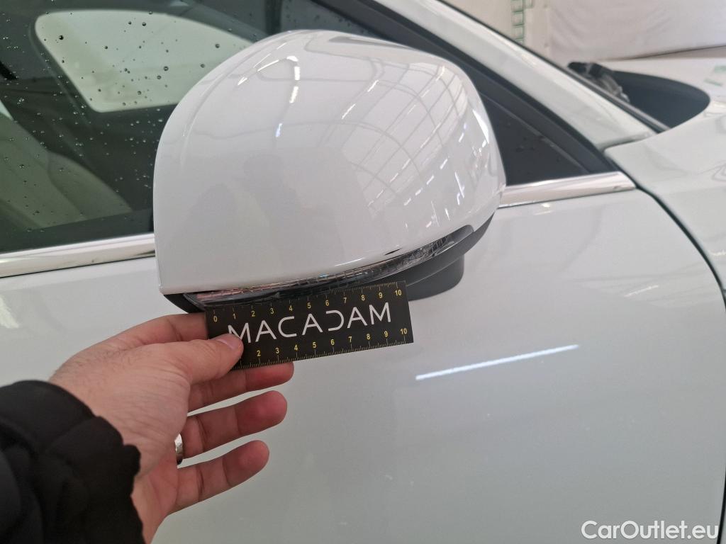  Volvo  XC 40 VOLVO XC40 2017 5P SUV Recharge T5 262 DCT7 Inscription #38