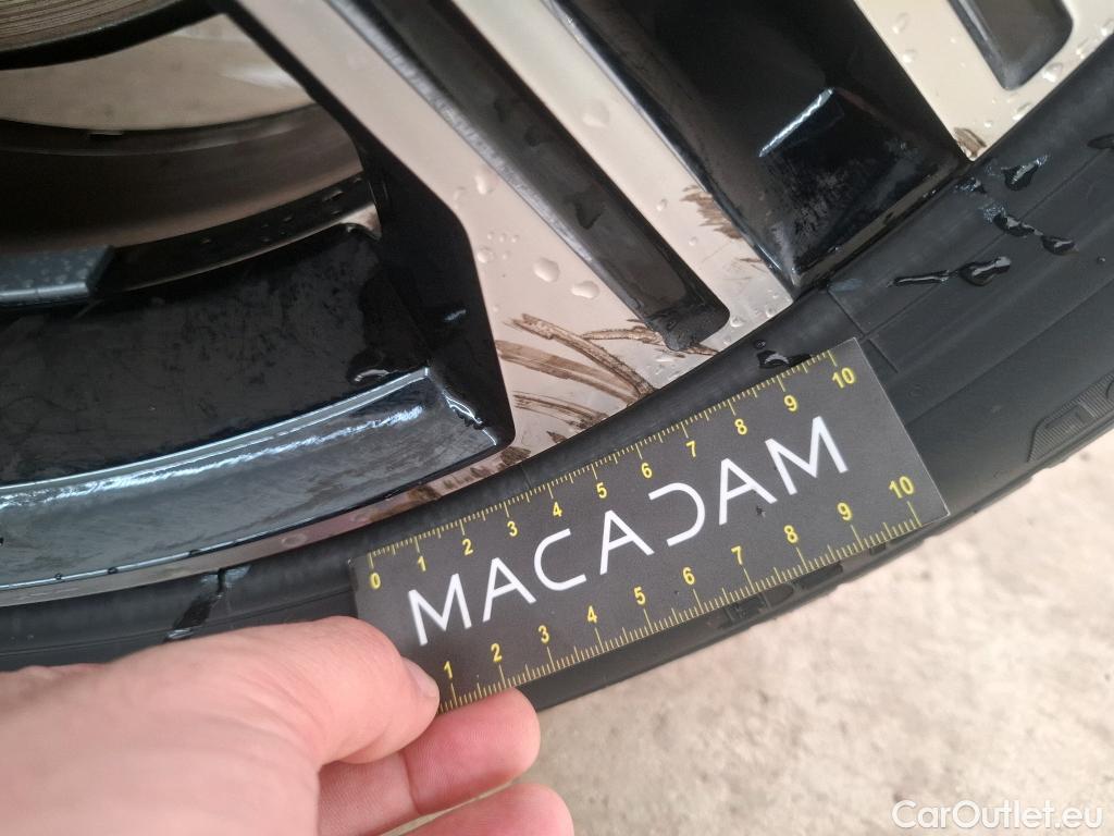  Volvo  XC 40 VOLVO XC40 2017 5P SUV Recharge T5 262 DCT7 Inscription #30