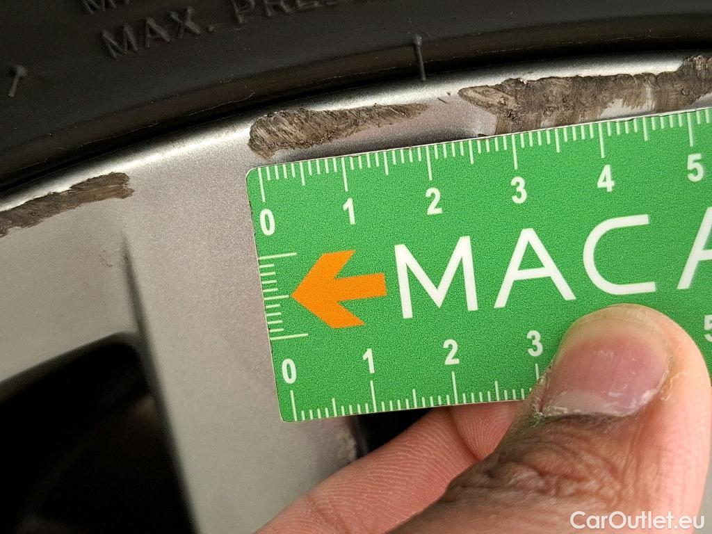  Volkswagen  Golf  / 2020 / 5P / Berline 2.0 TDI SCR 115 DSG7 LIFE BUSINESS #6