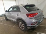  Volkswagen  T-ROC VOLKSWAGEN  / 2021 / 5P / SUV 1.5 TSI 150 EVO STYLE DSG7 #2