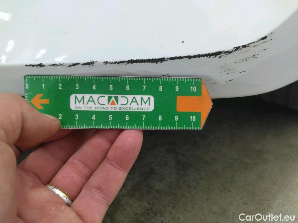  Peugeot  208  Premium 1.5 HDi 100CV BVM6 E6d #2