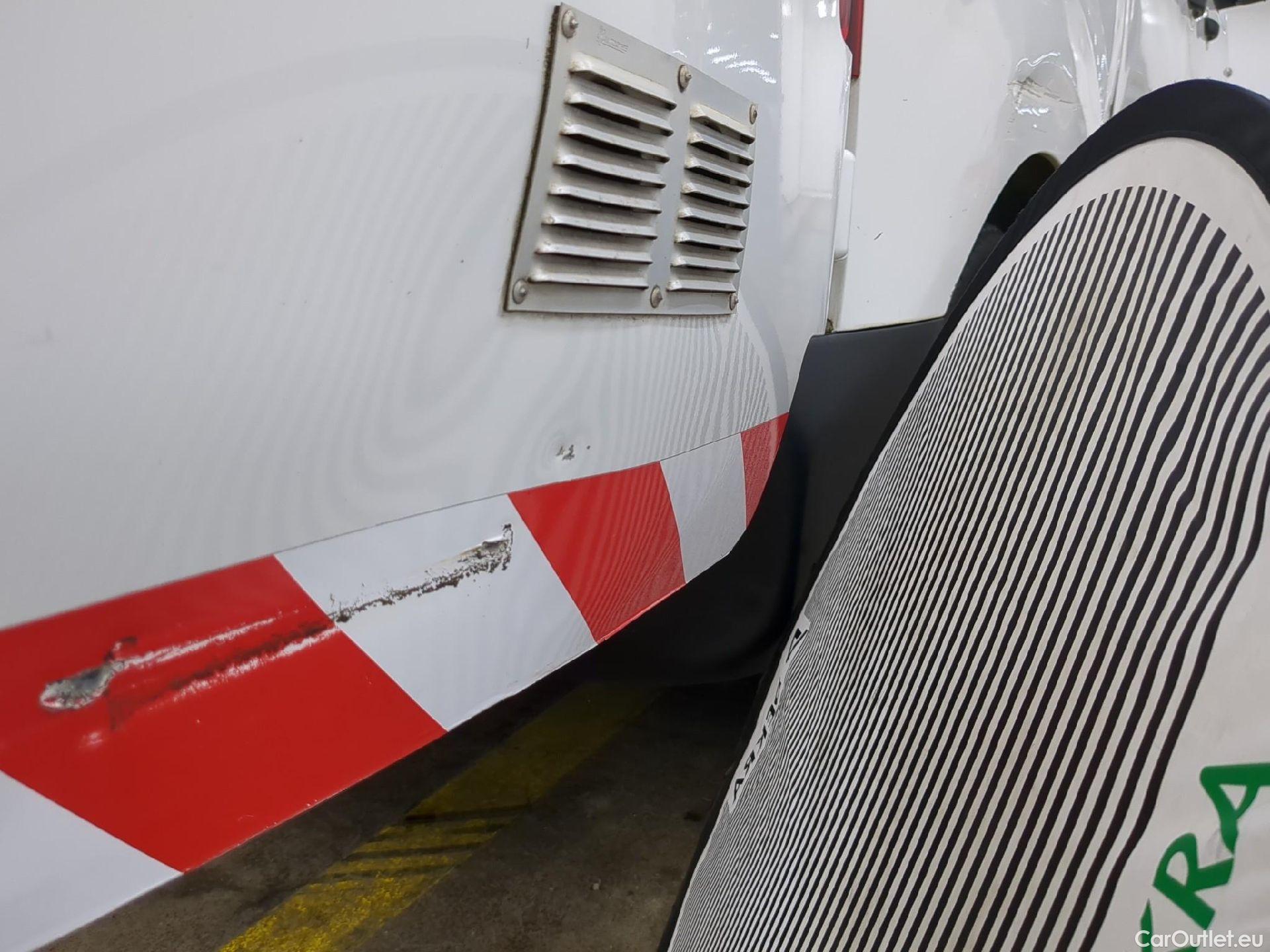  Citroen  Jumpy  Fourgon Club M 1.6 BlueHDi 95CV BVM5 E6 #32