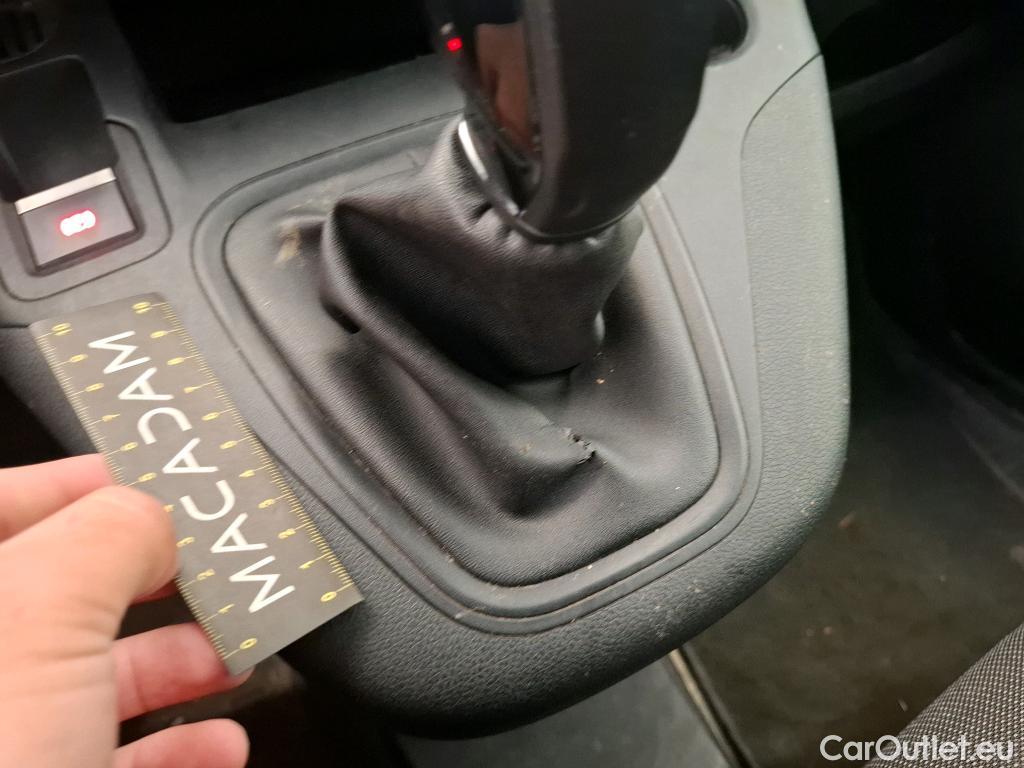  Citroen  Berlingo CITROEN  / 2018 / 4P / Fourgonnette Taille M 650kg BlueHDi 100 BVM Club (ex 410B) #74