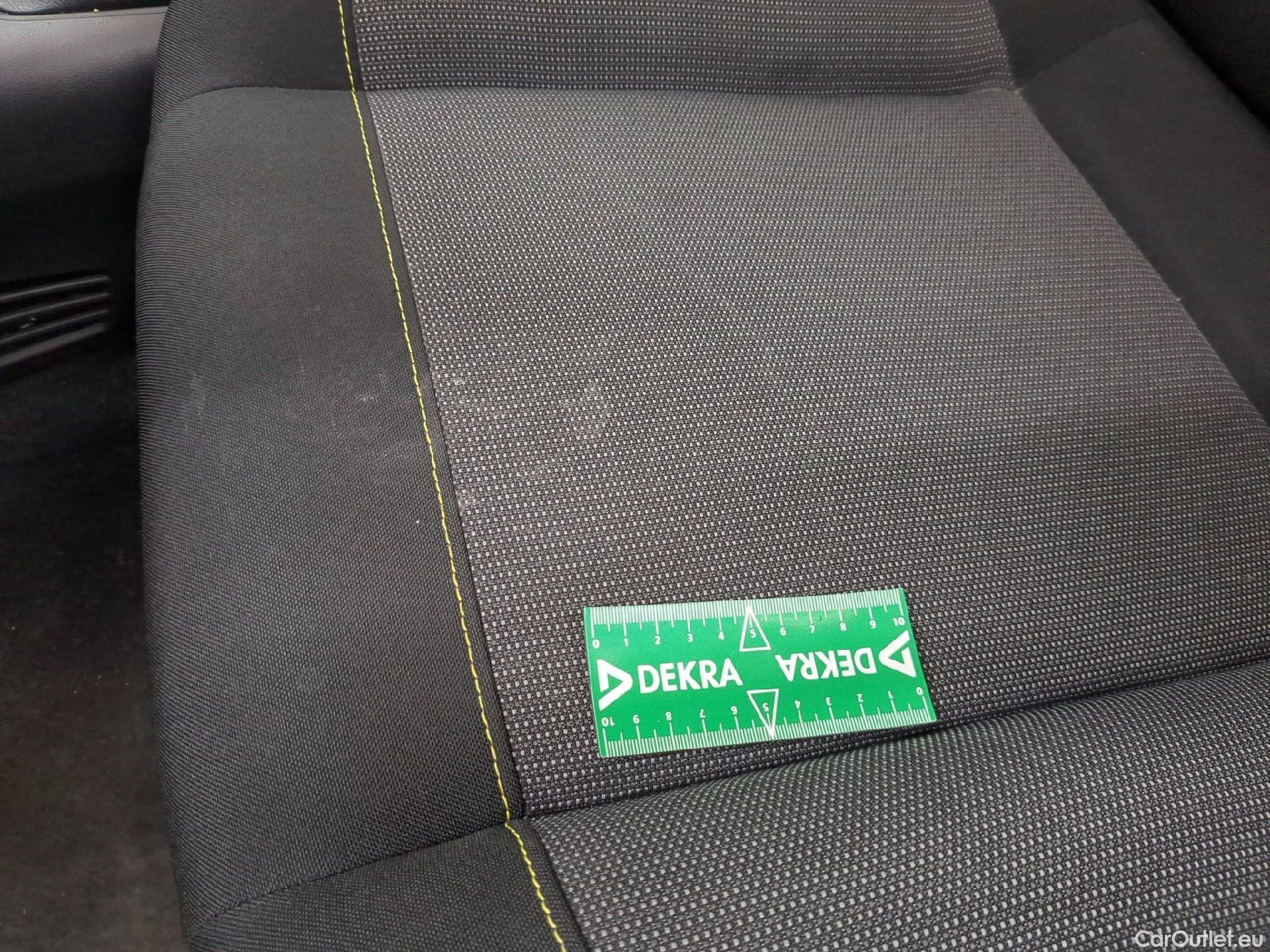  Citroen  C3  Société Feel Business R 1.5 BlueHDI 100CV BVM6 6E #3