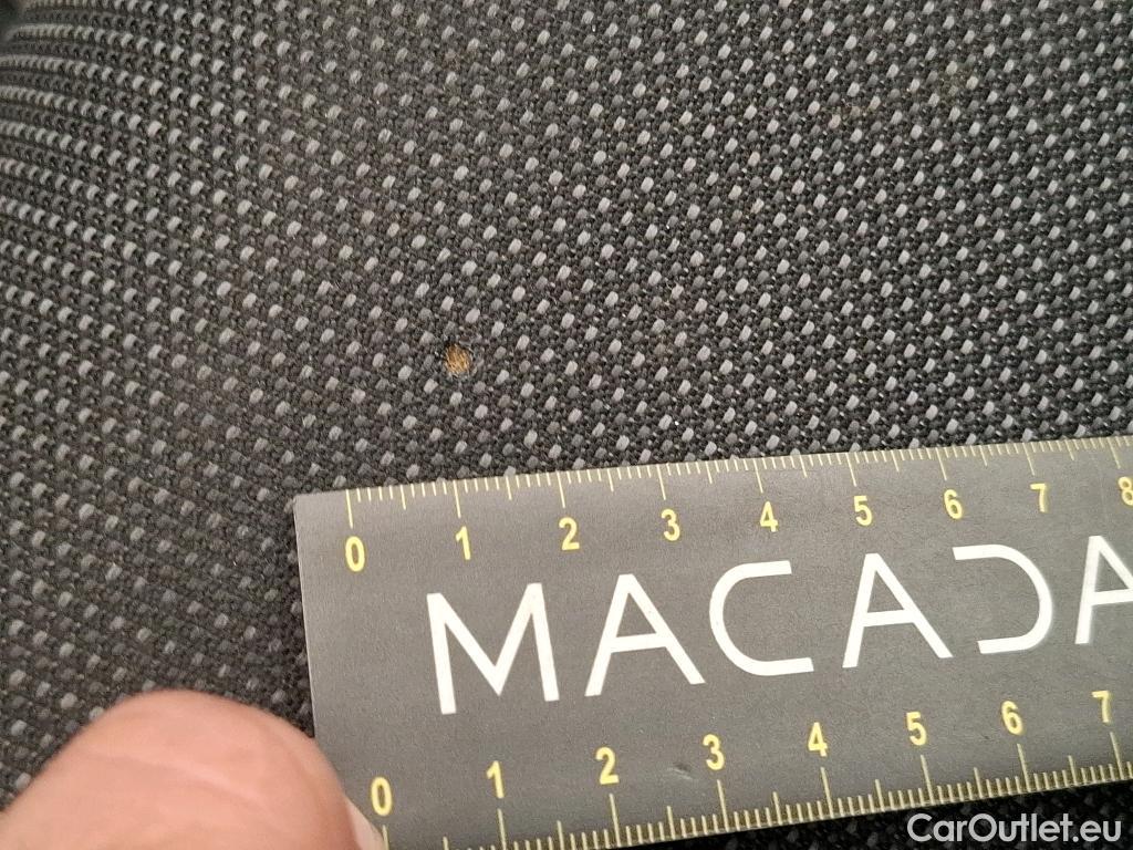  Citroen  Berlingo CITROEN  / 2018 / 4P / Fourgonnette Taille M 650kg BlueHDi 100 BVM Club (ex 410B) #16