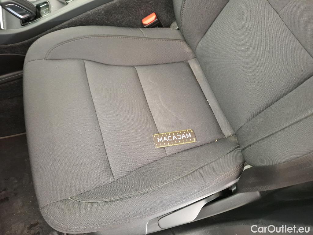  Volvo  XC 40 XC40 Momentum Plug-in Hybrid 2WD 1.5 #19