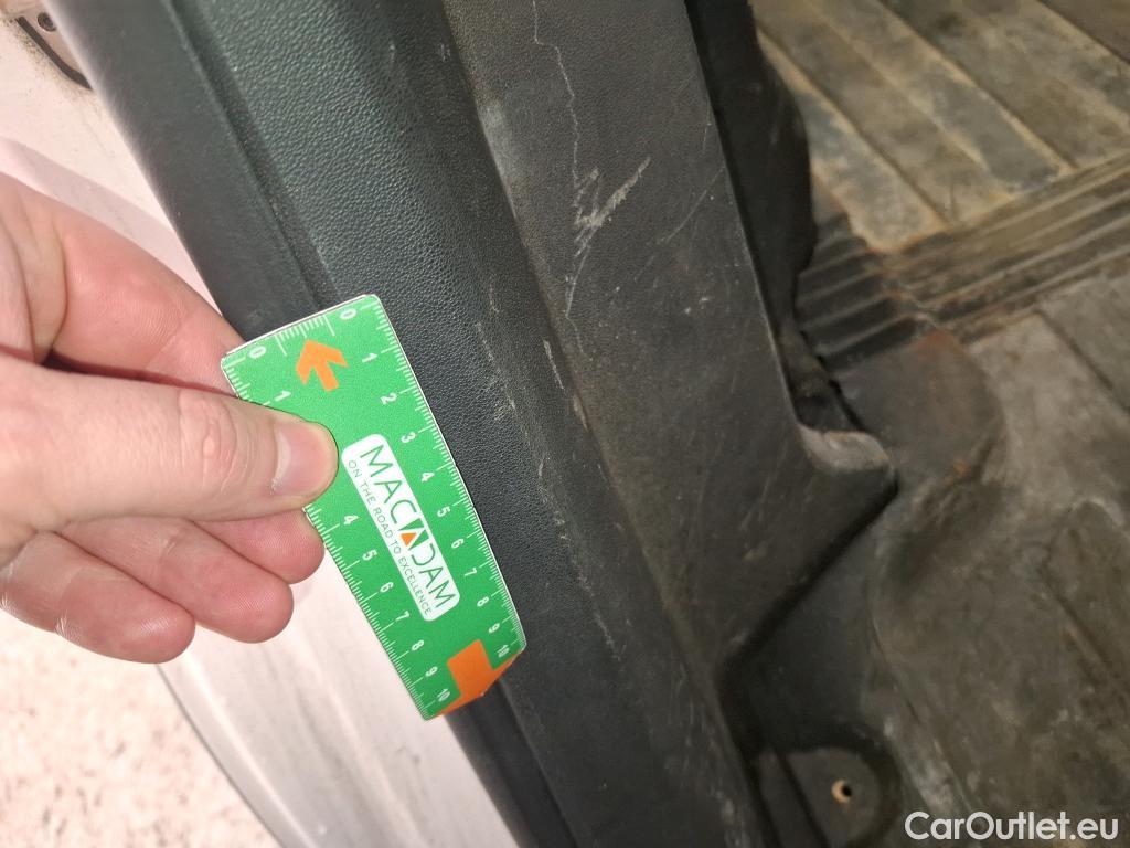  Citroen  C3  Société Feel 1.5 BlueHDI 100CV BVM5 E6dT #13