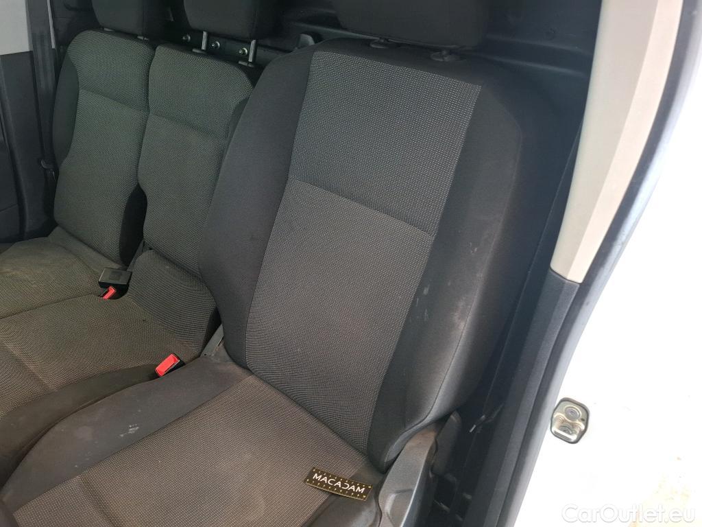  Citroen  Berlingo CITROEN  / 2018 / 4P / Fourgonnette Taille M 650kg BlueHDi 100 BVM Club (ex 410B) #83