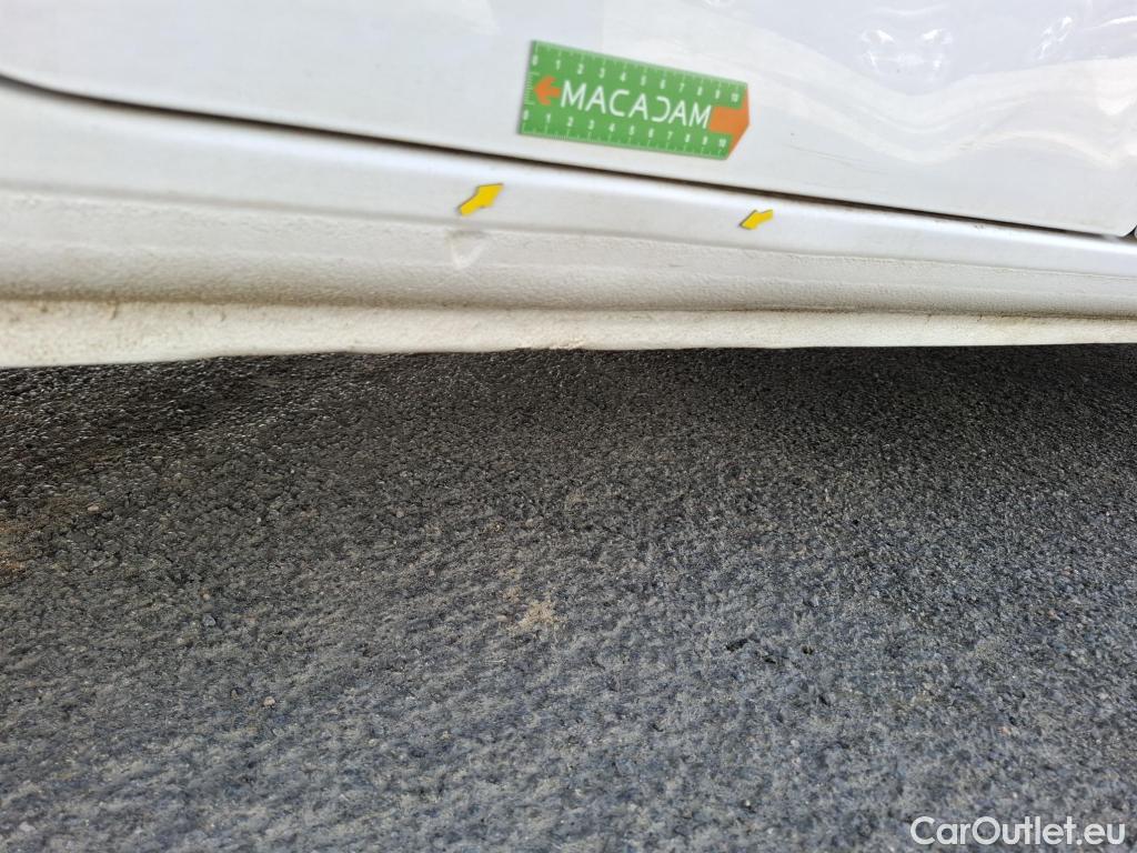  Renault  Kangoo  Express Extra (Série Spéciale) 1.5 dCi 75CV BVM5 E6 #26