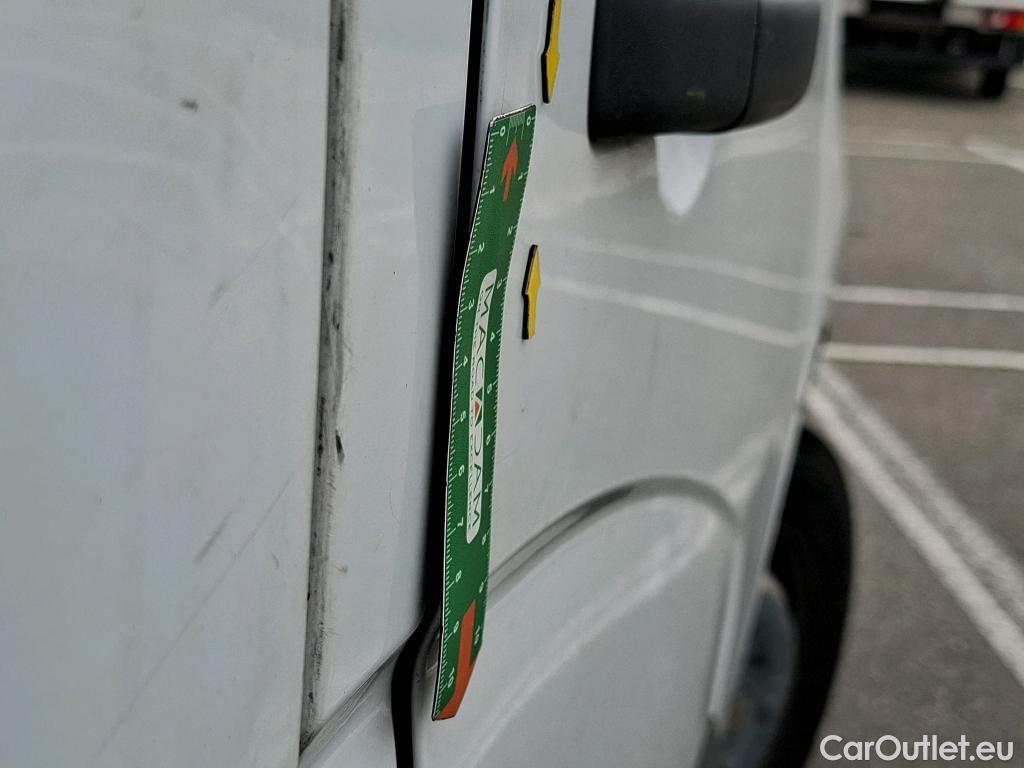  Renault  Master  III Fourgon L3H2 3 5 Grand Confort dCi 125CV BVM6 E5 #49