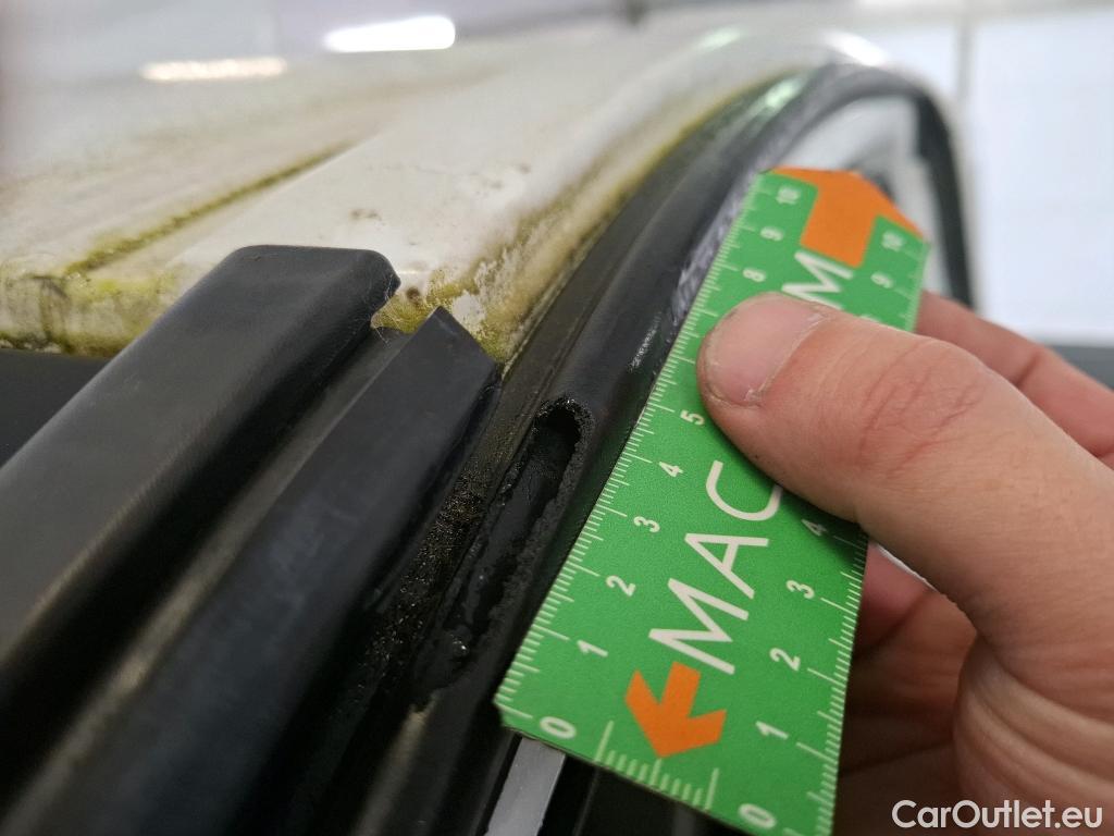  Renault  Trafic RENAULT  VU 4p Fourgon FG GCF L2H1 1300 dCi 120 #172