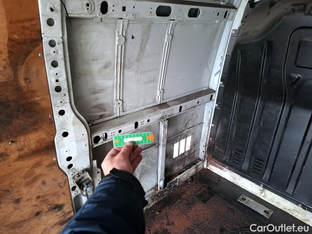  Renault  Master  III Fourgon L3H2 3 5 Grand Confort dCi 125CV BVM6 E5 #76