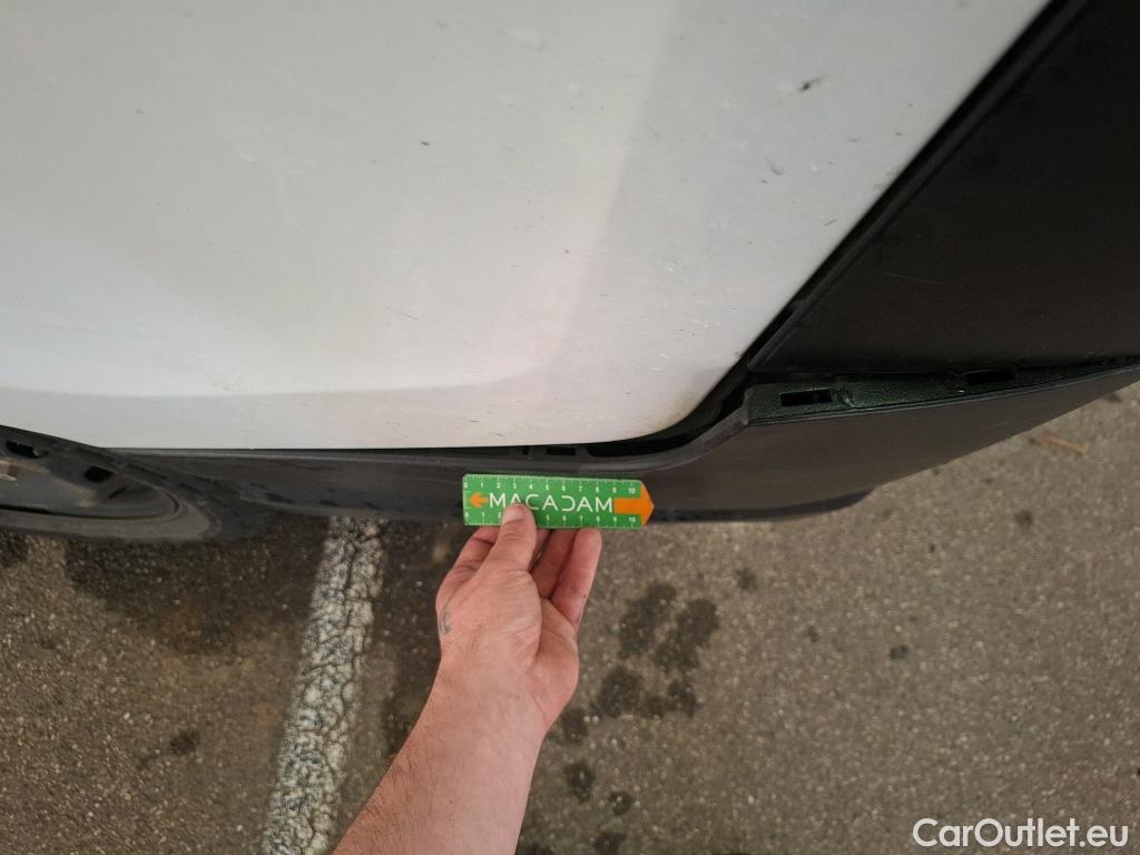  Renault  Trafic RENAULT  VU 4p Fourgon FG GCF L2H1 1300 dCi 120 #197